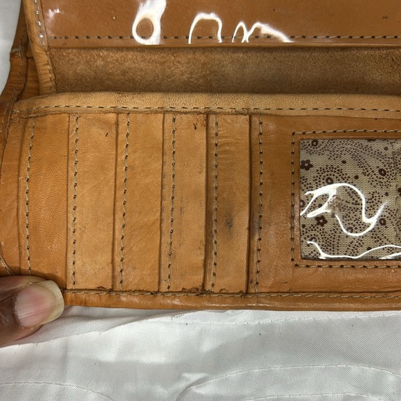 Brown Leather and fur embossed floral design wallet. Holds 12 cards. - Picture 7 of 13